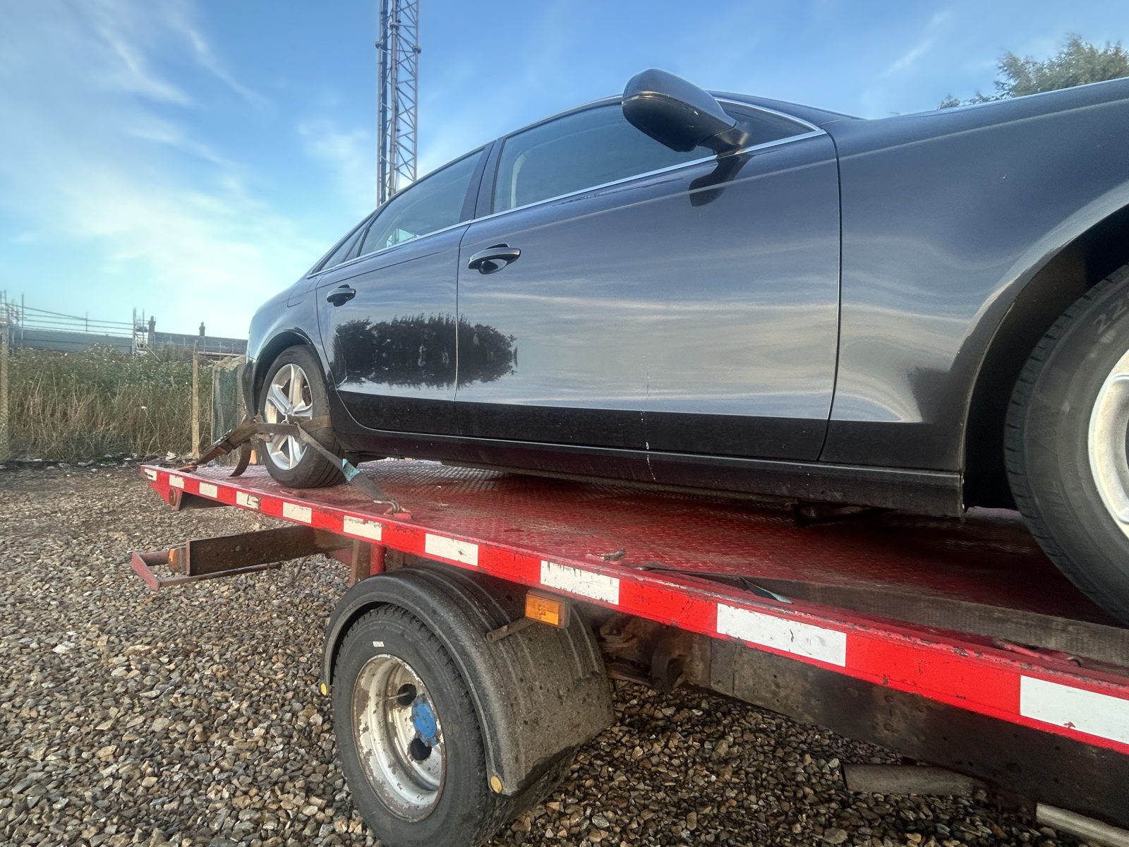 Vehicle about to be positioned onto site