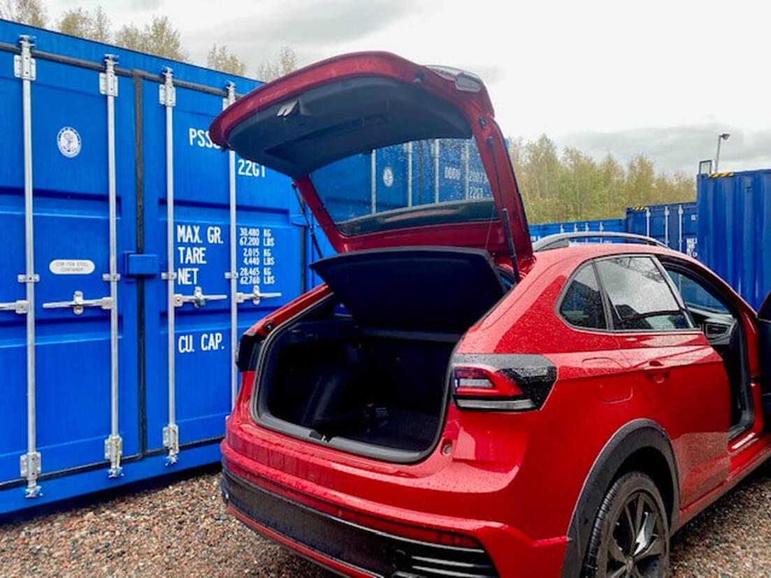 a motor car about to unload contents
